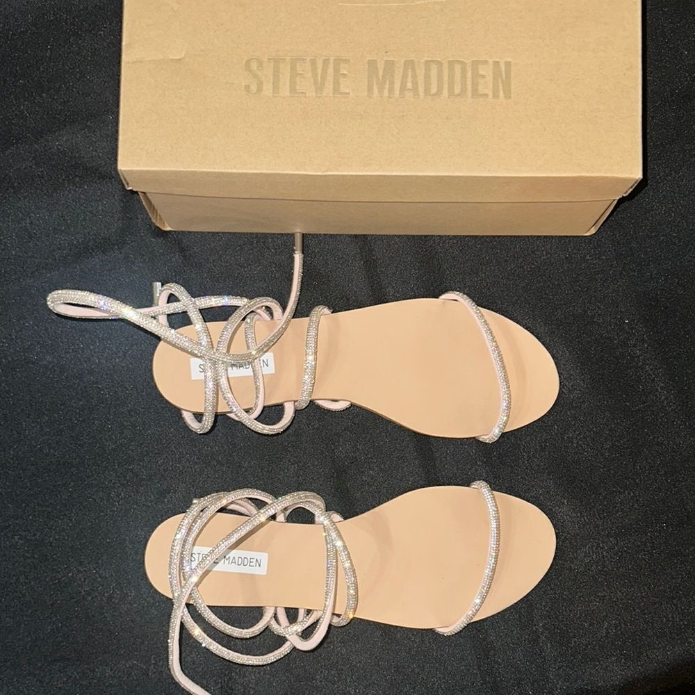Steve Madden Silver Crystal Sandals w/ Ankle Straps Size 10 - Picture 2 of 10